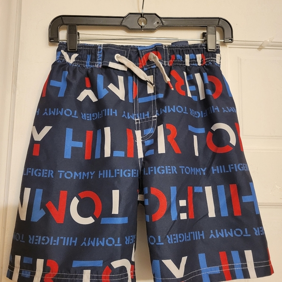 TWO BOY SHORTS TOMMY HILFIGER AND OLD NAVY SZ 12-14 and 14-16 - Picture 2 of 16